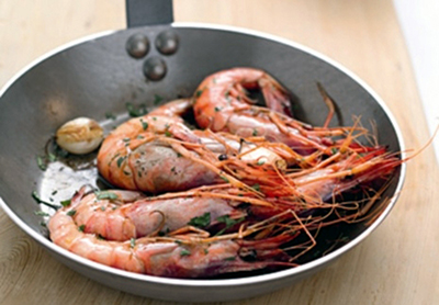 Shrimp in a pan